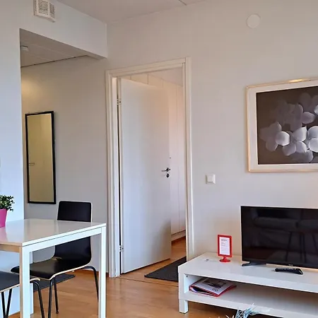 Kotimaailma - Saunallinen Kaksio Koskinäkymällä - Verstaankatu Tampere